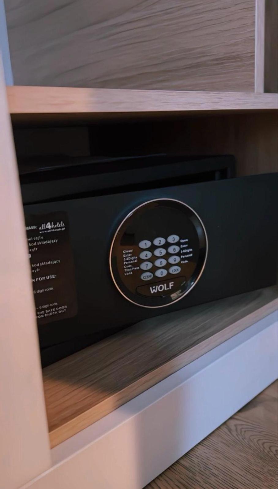 Lubmarex 1 Slawinska 501 Butas Warsaw
